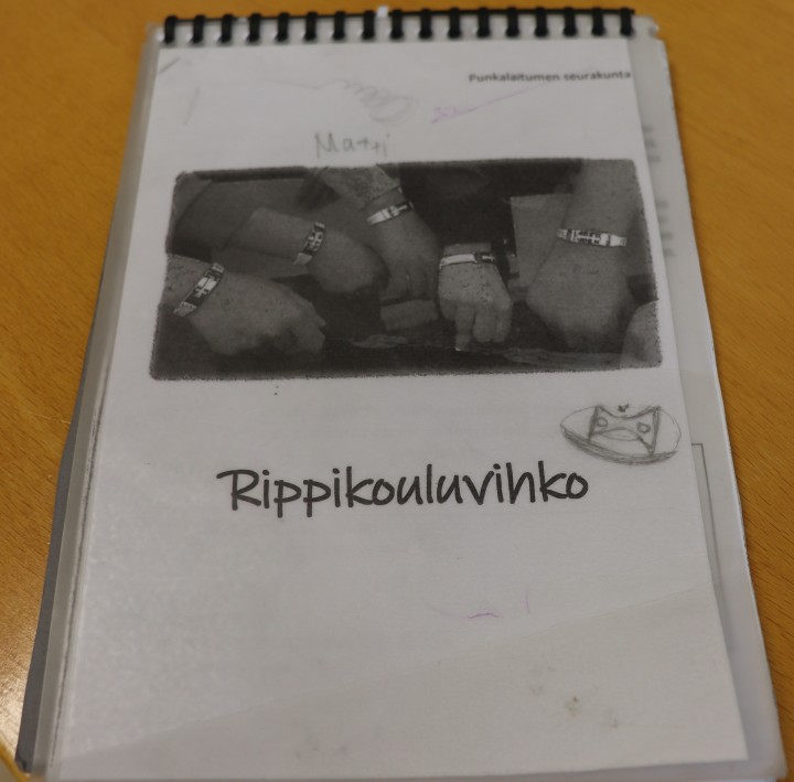 rippikouluvihko